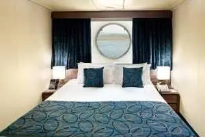 地中海幻想曲号