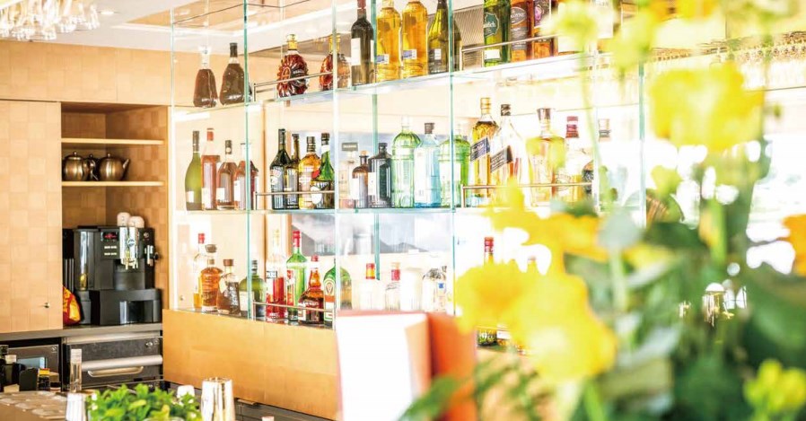 维京长船船上饮品展示