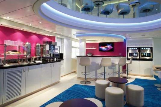 诺唯真畅意号休息室图片