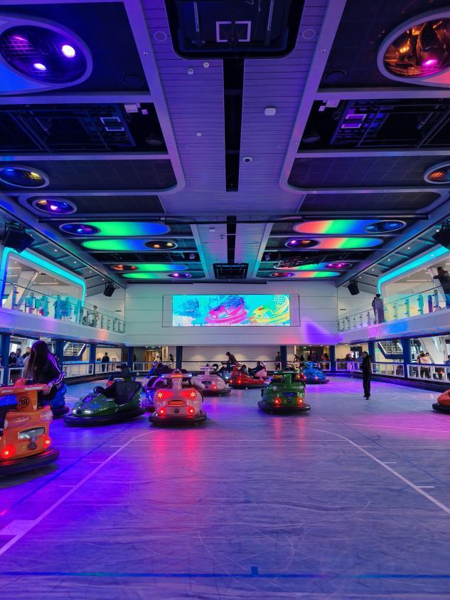 海洋光谱号碰碰车