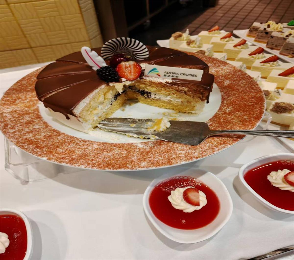 爱达地中海号登船蛋糕2