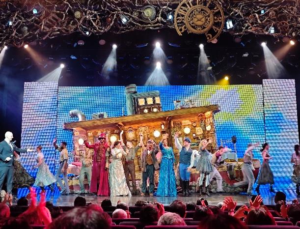 海洋赞礼号演出