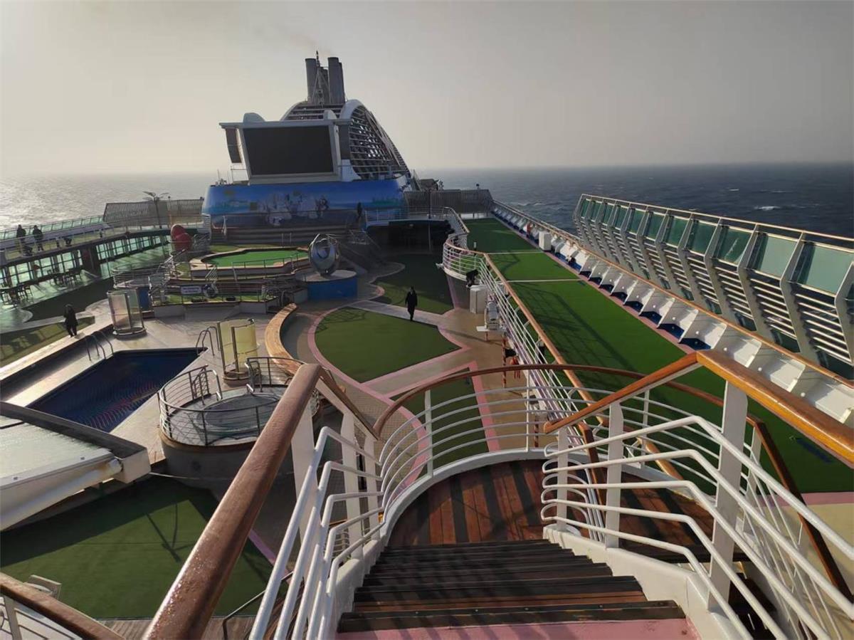 梦想号甲板风景