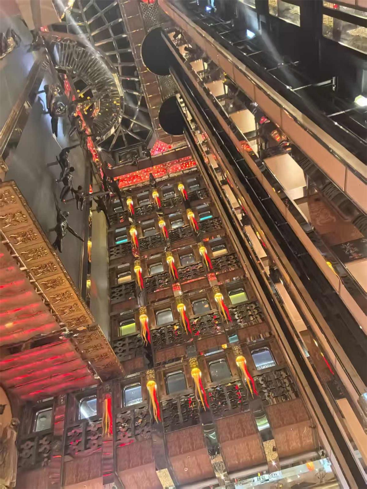 爱达地中海内饰