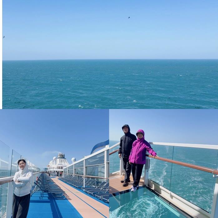 海洋光谱号游客拍照
