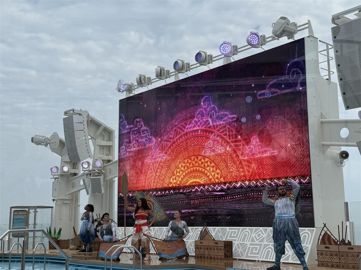 迪士尼探险号表演