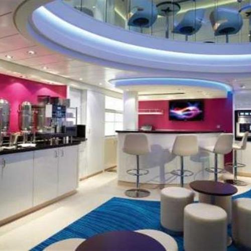 诺唯真畅意号邮轮休息室图片