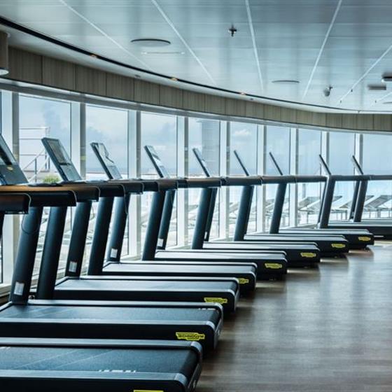 星辰公主号邮轮健身房